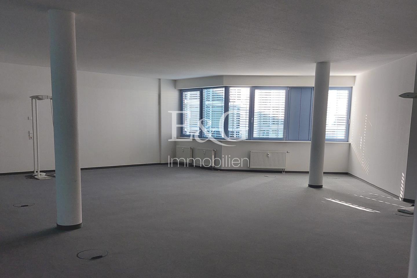 Büro3