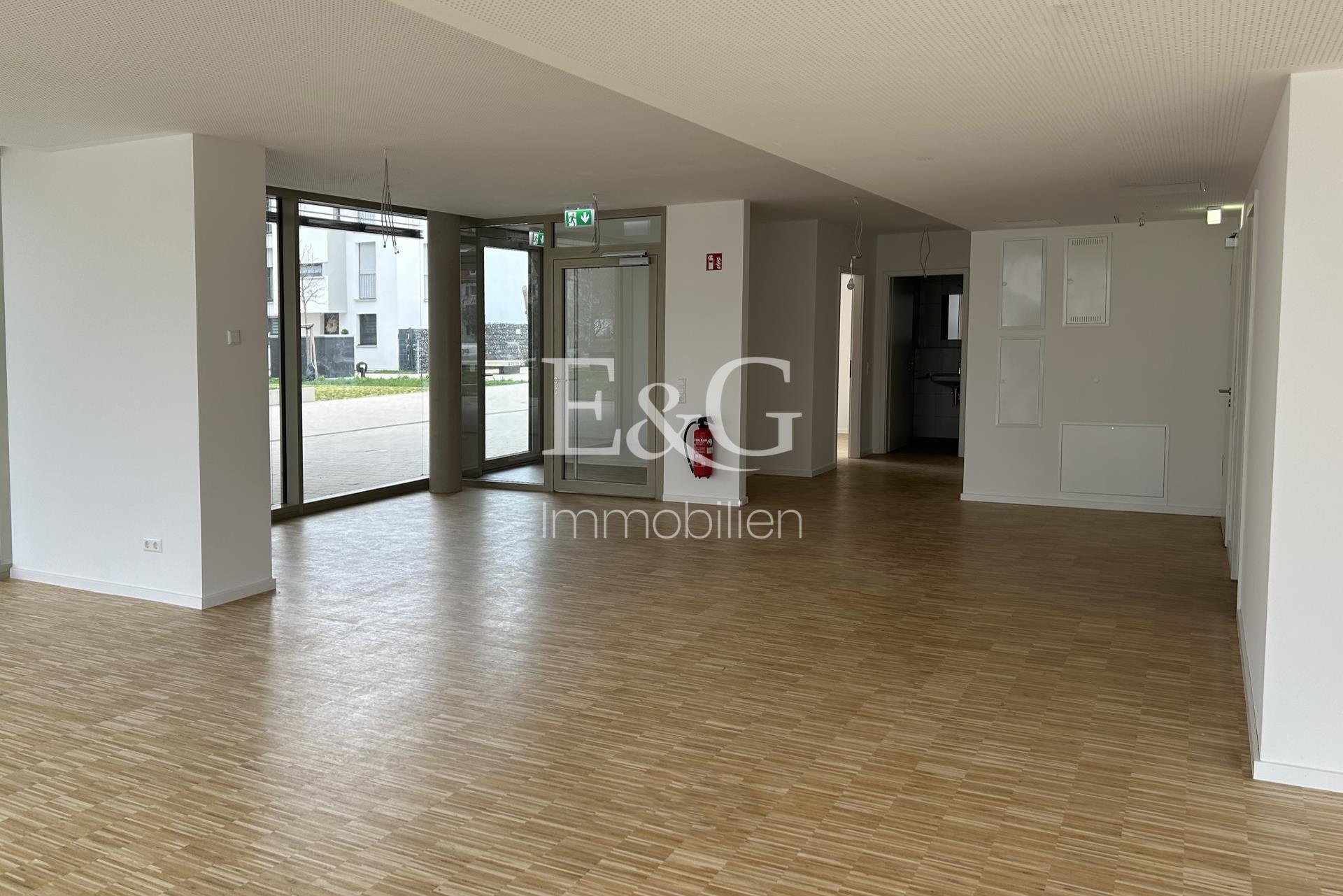 Büro EG