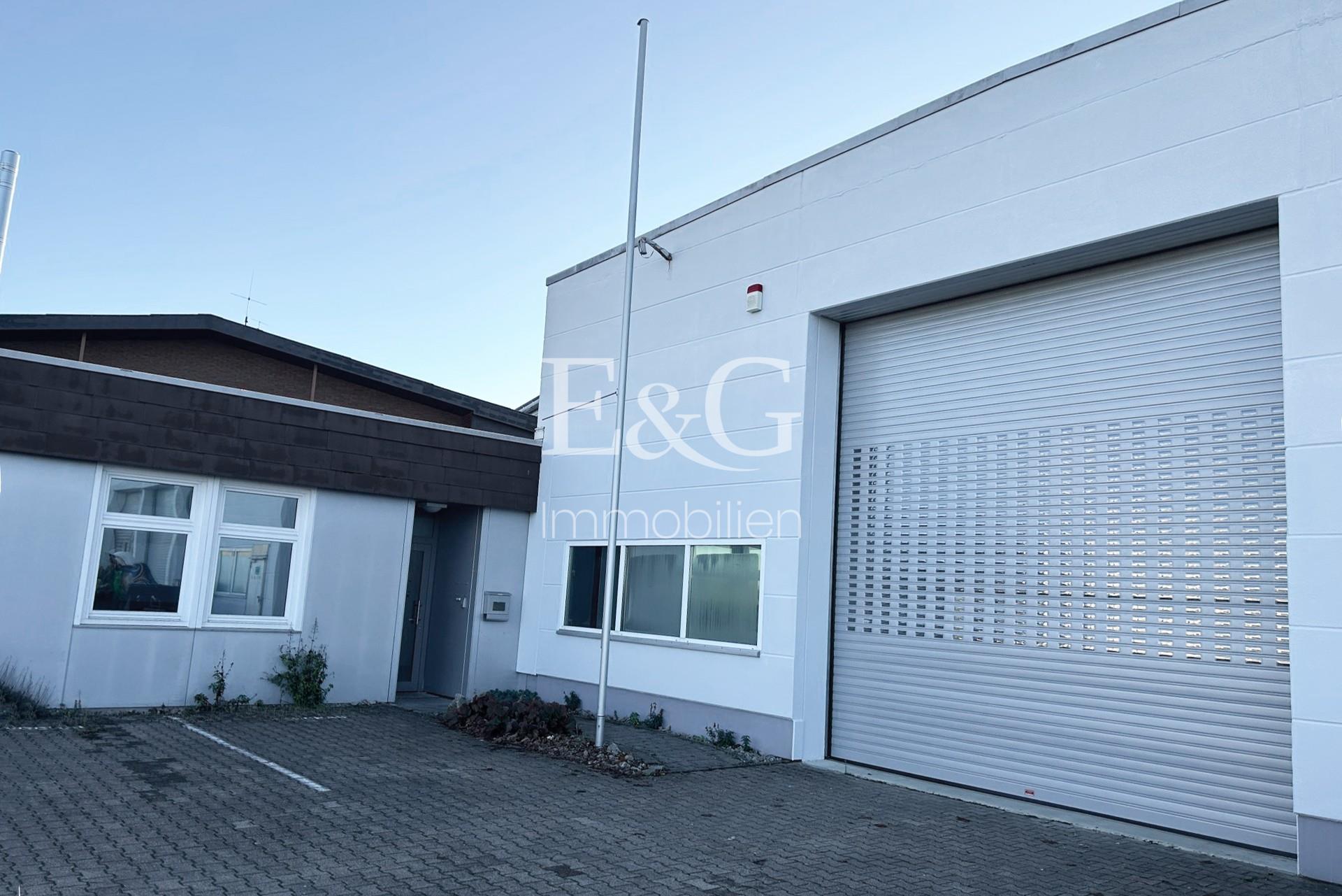 Aussenansicht Halle/Büro