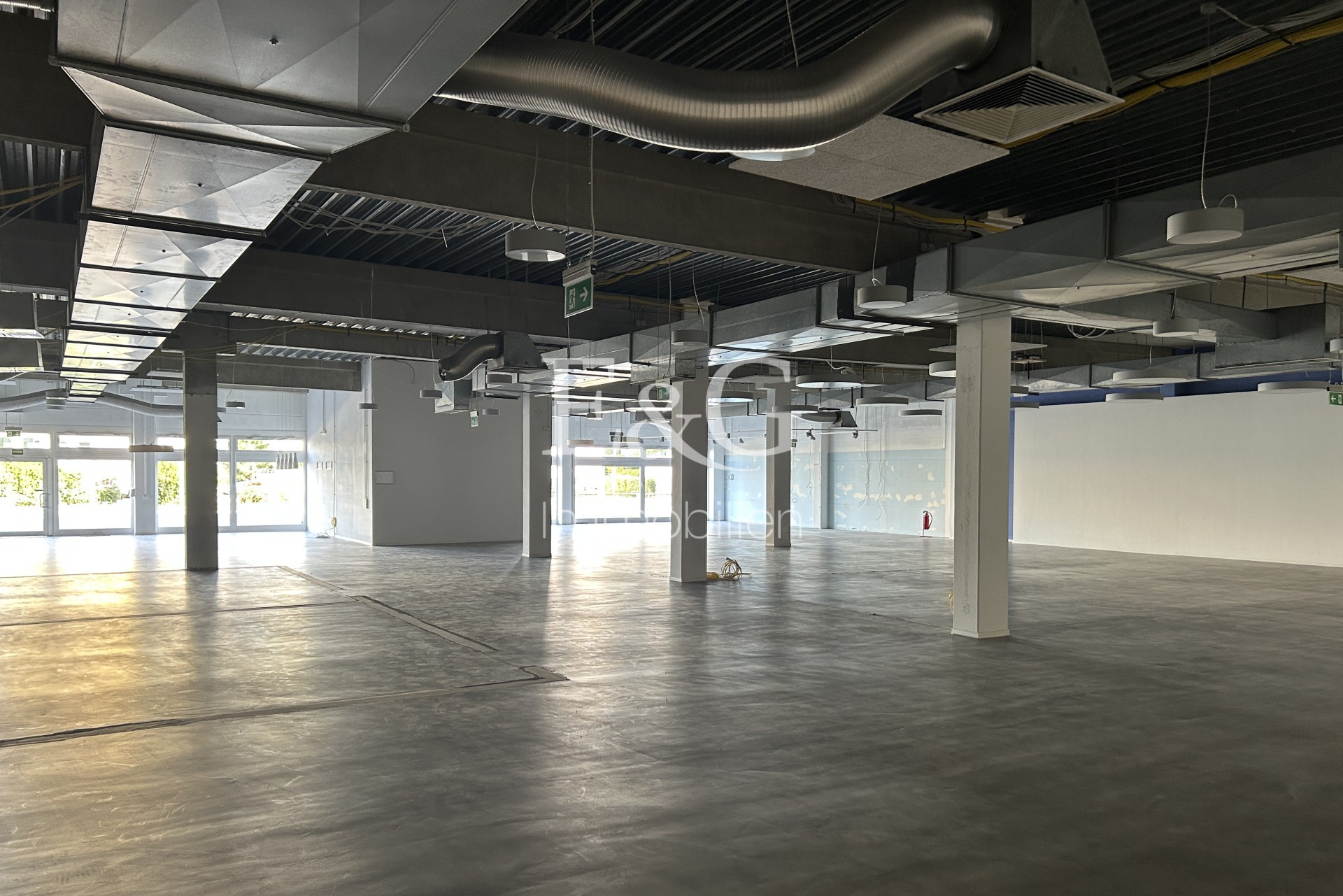 Einzelhandel/Büro